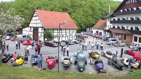 meeting 2002 of the German Morgan 3-wheeler Group